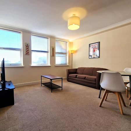 Old Town Apartments Swindon Ngoại thất bức ảnh