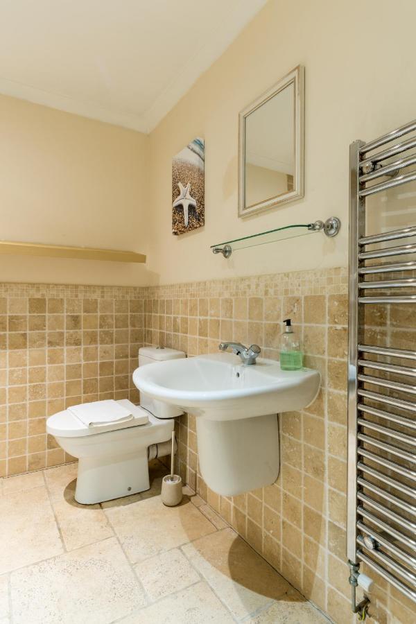 Old Town Apartments Swindon Ngoại thất bức ảnh