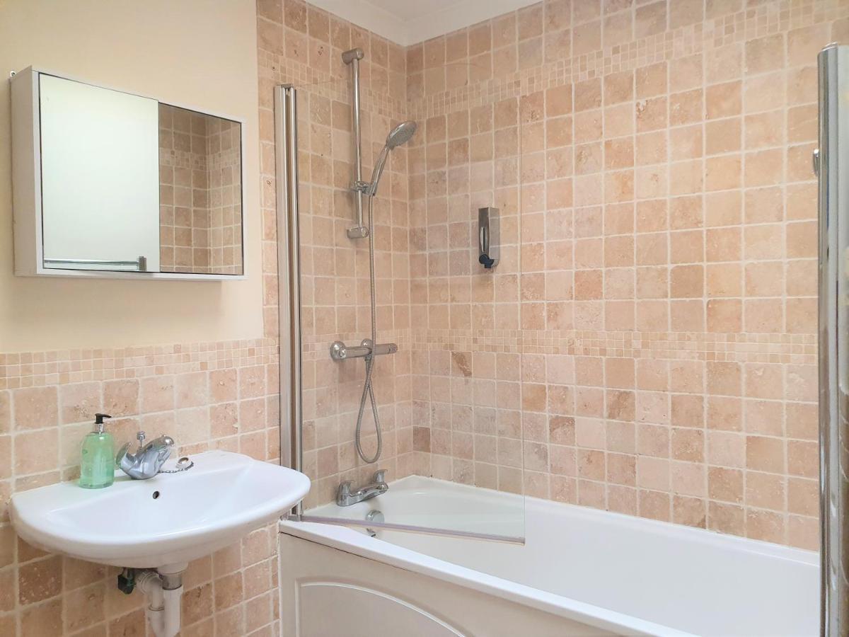 Old Town Apartments Swindon Ngoại thất bức ảnh