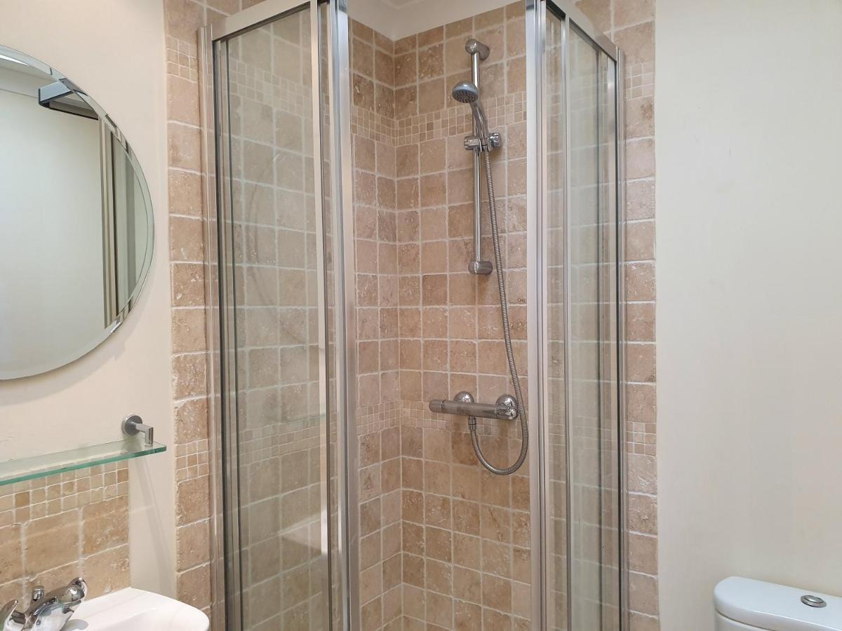 Old Town Apartments Swindon Ngoại thất bức ảnh