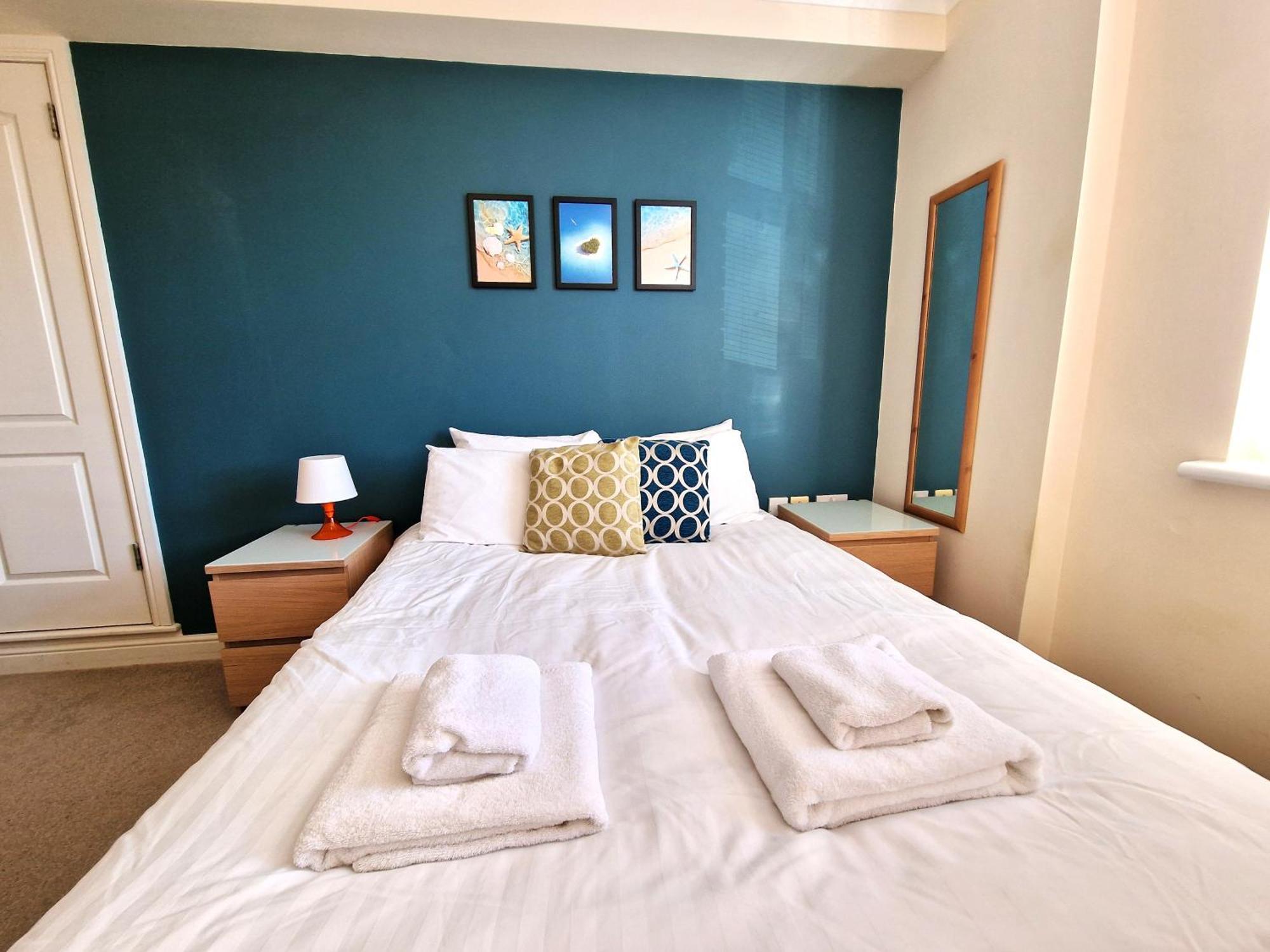 Old Town Apartments Swindon Ngoại thất bức ảnh