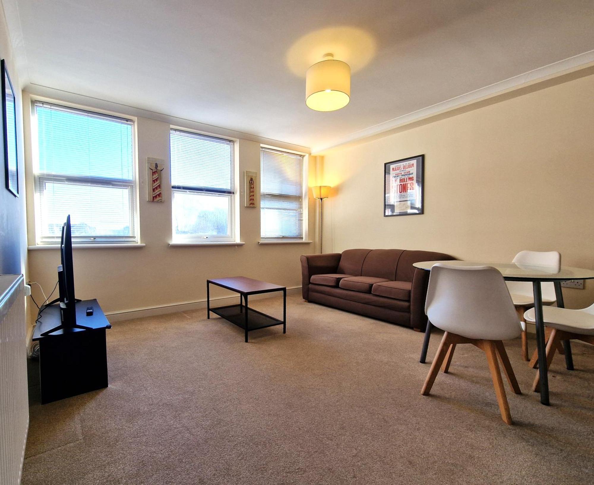 Old Town Apartments Swindon Ngoại thất bức ảnh