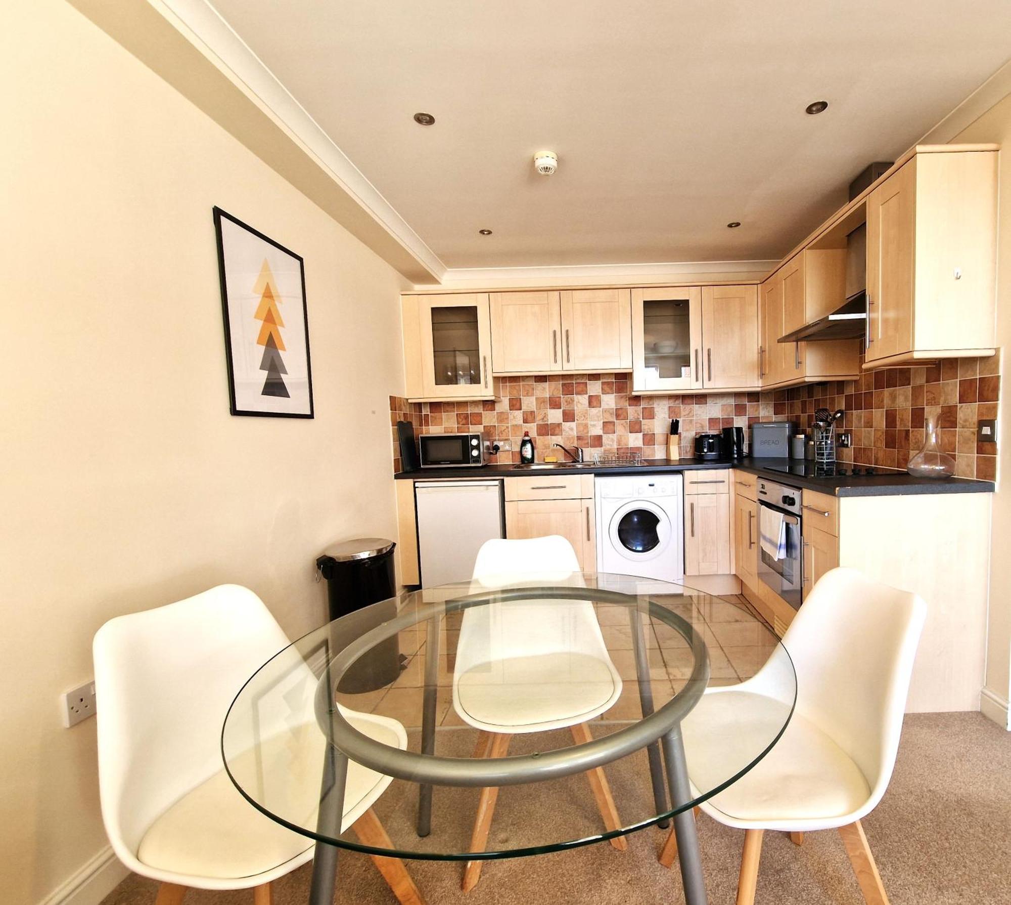 Old Town Apartments Swindon Ngoại thất bức ảnh